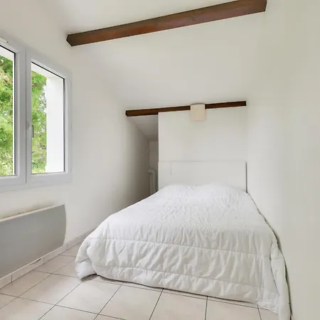 Maison De Familiale Proche De La